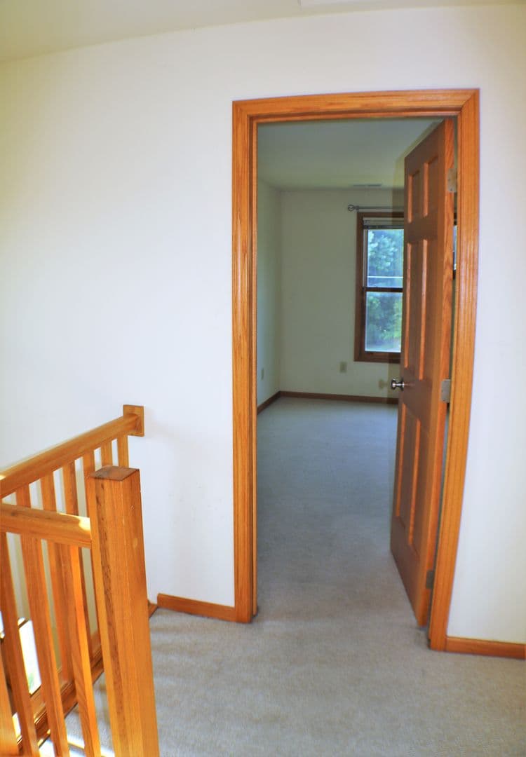 Iowa City House: 819 Iowa Avenue