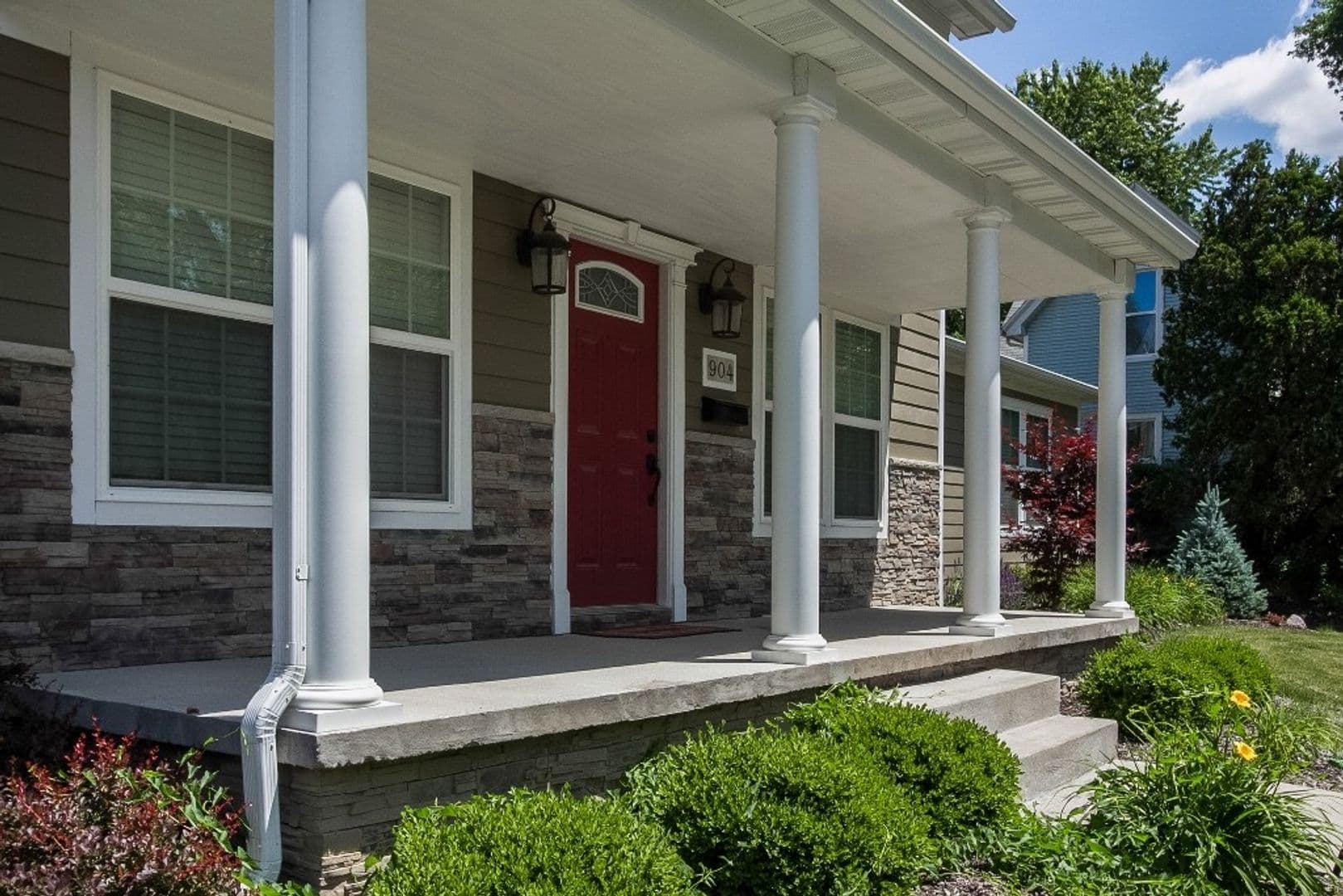 Iowa City House: 904 Fairchild Street