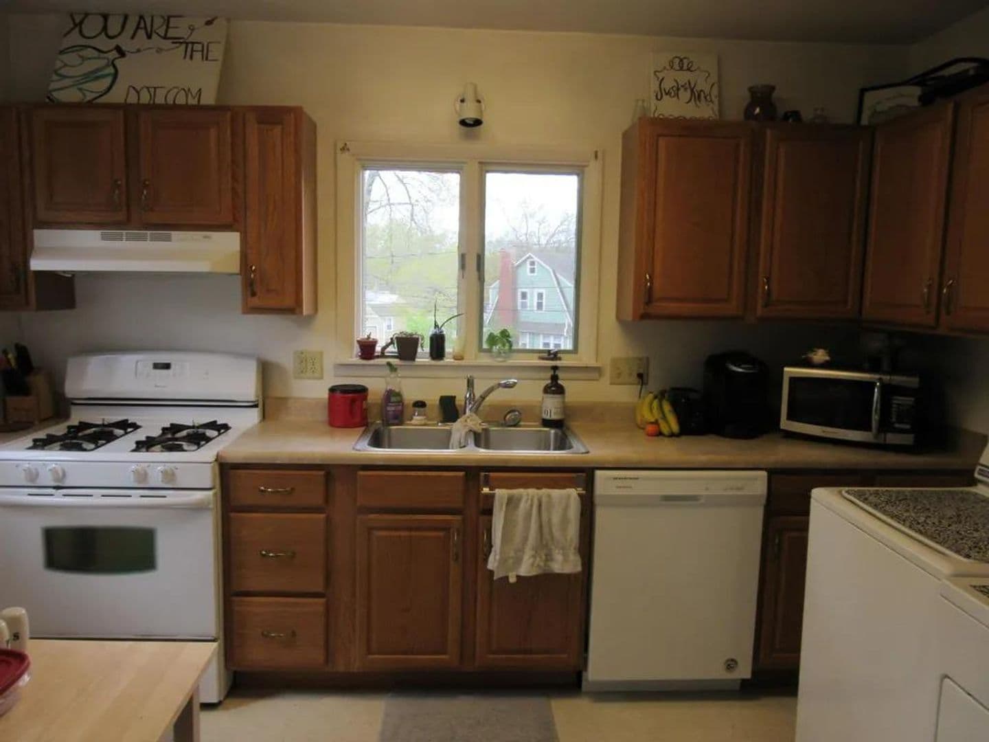 Iowa City Apartment: 1631 Muscatine Avenue