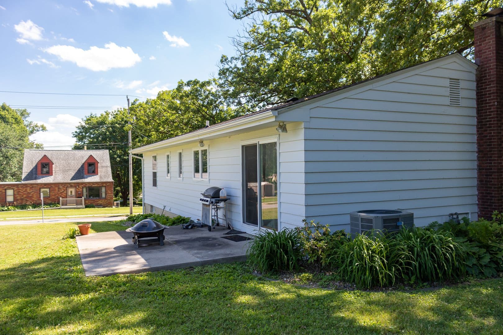 Iowa City House: 2110 E. Court Street