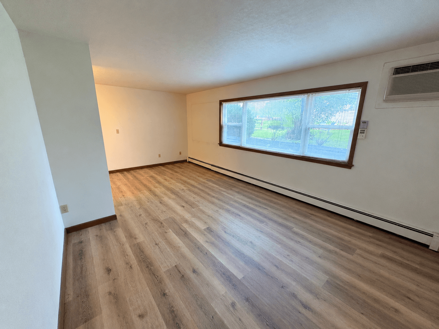 Iowa City Apartment: 614 E. Jefferson Street