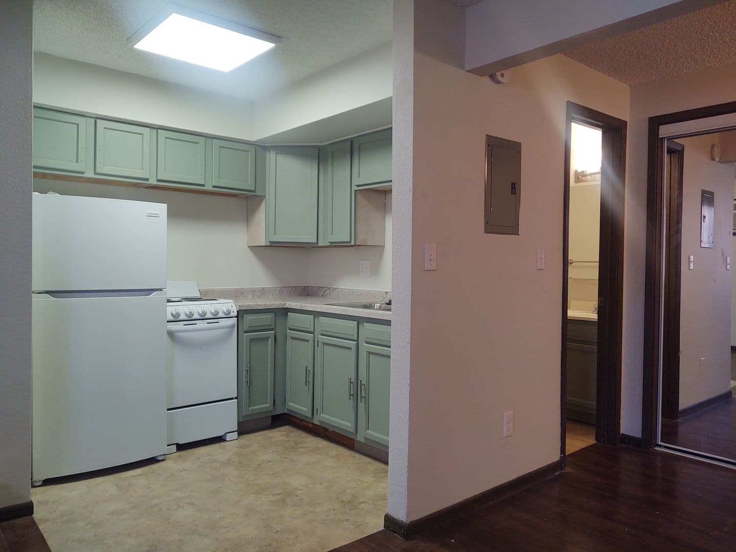 Iowa City Apartment: 415 S. Van Buren Street