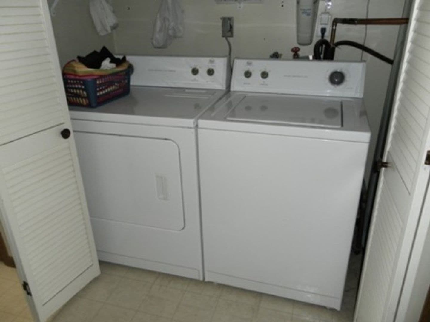 Iowa City Apartment: 702 Westwinds Drive #03