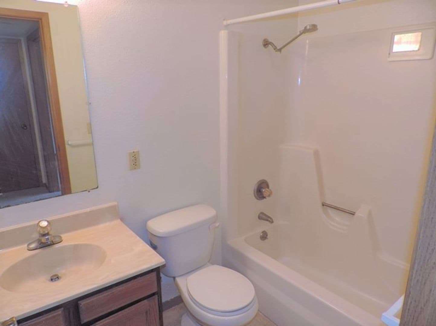 Iowa City Apartment: 702 Westwinds Drive #03
