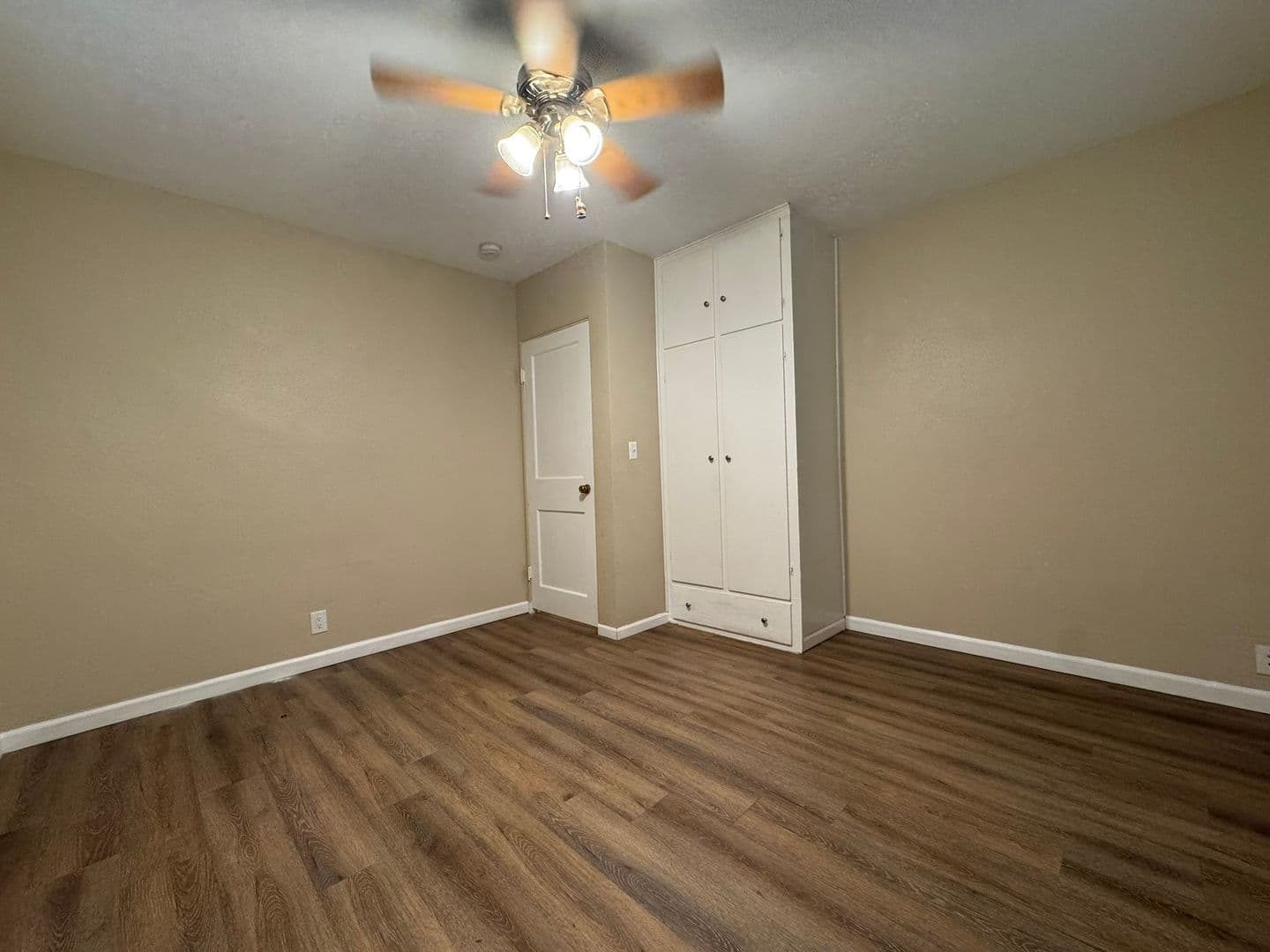Coralville House: 610 10th Avenue