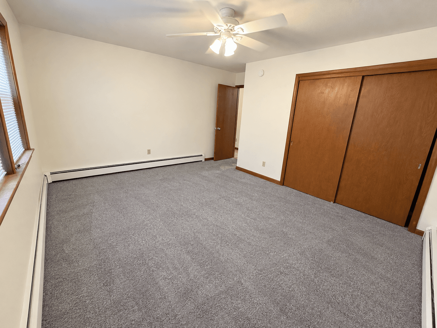 Iowa City Apartment: 614 E. Jefferson Street