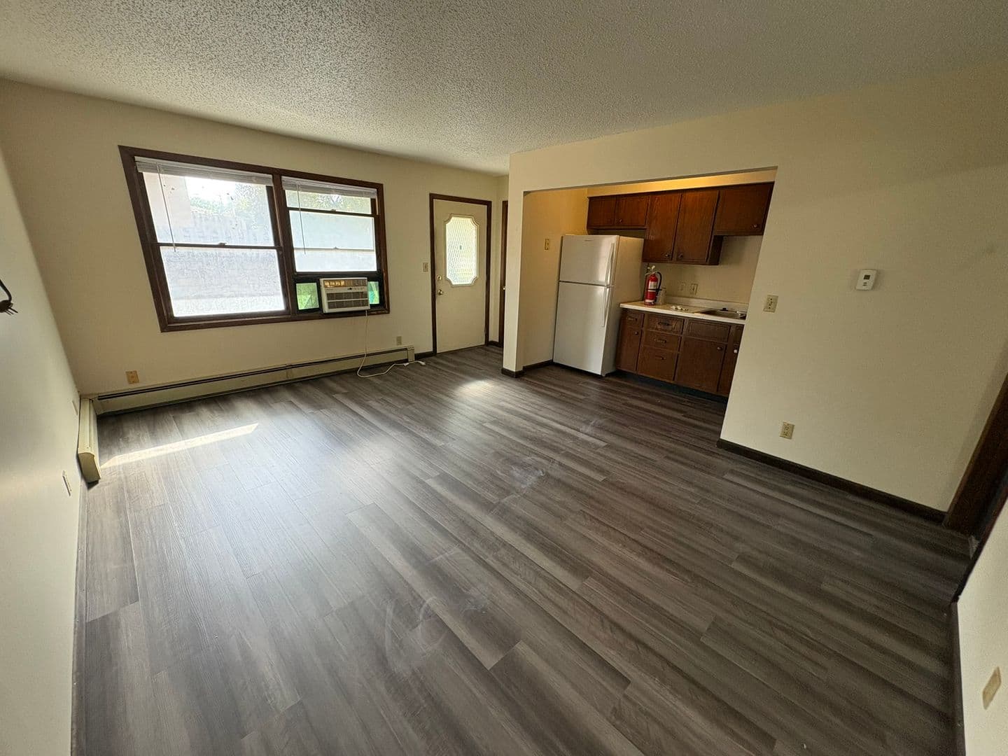 Iowa City Apartment: 912 2nd Avenue