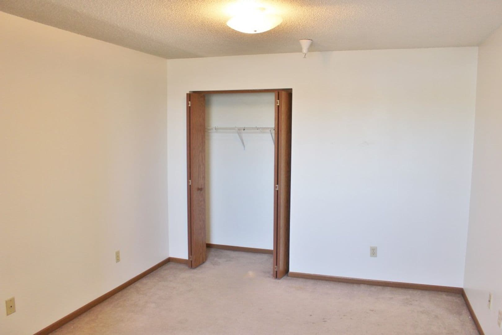 Iowa City Apartment: 725 S. Clinton Street