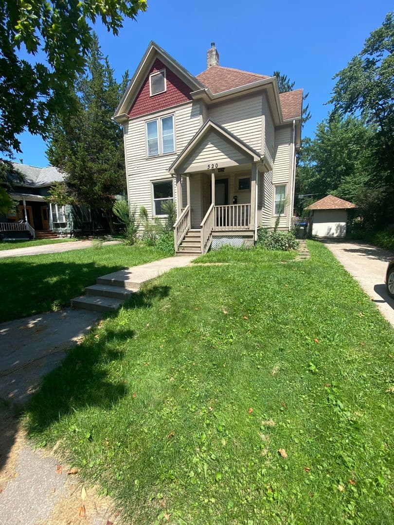 Iowa City House: 520 Church Street