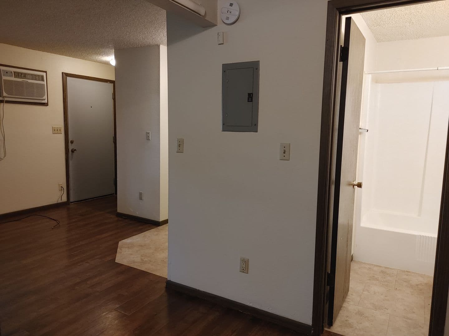 Iowa City Apartment: 415 S. Van Buren Street