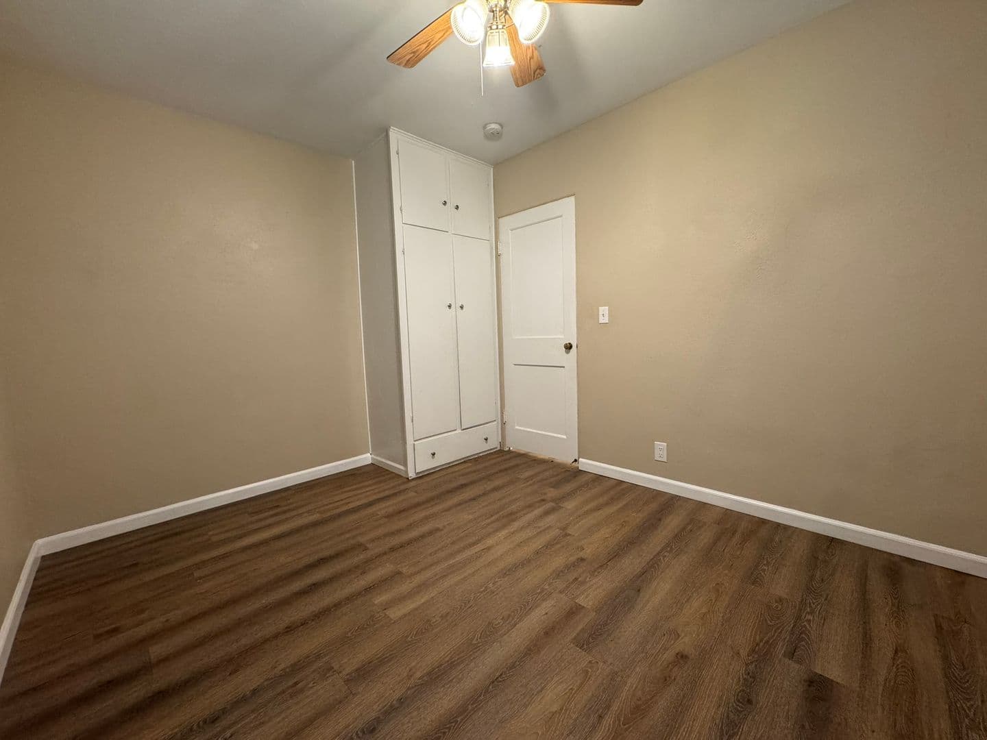 Coralville House: 610 10th Avenue