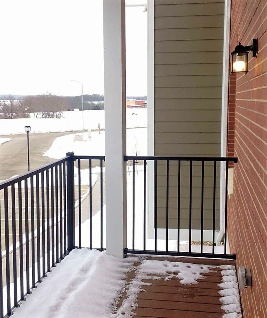 North Liberty Apartment: 1825 Caleb Court