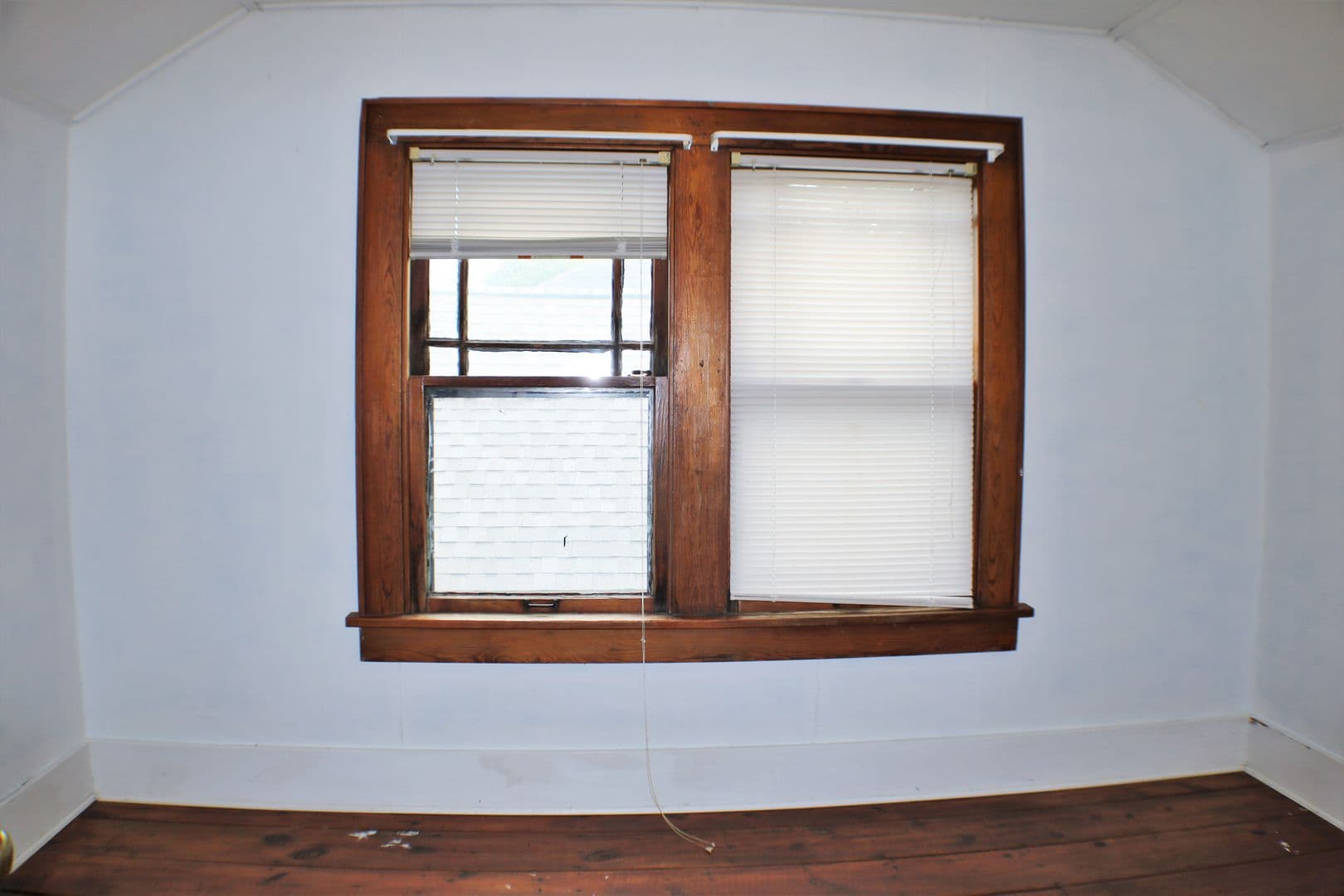 Iowa City Apartment: 608 Ronalds Street