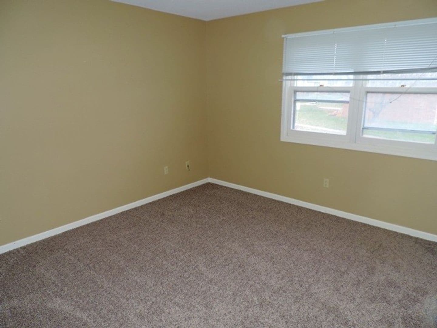 Iowa City House: 605 Westgate Street