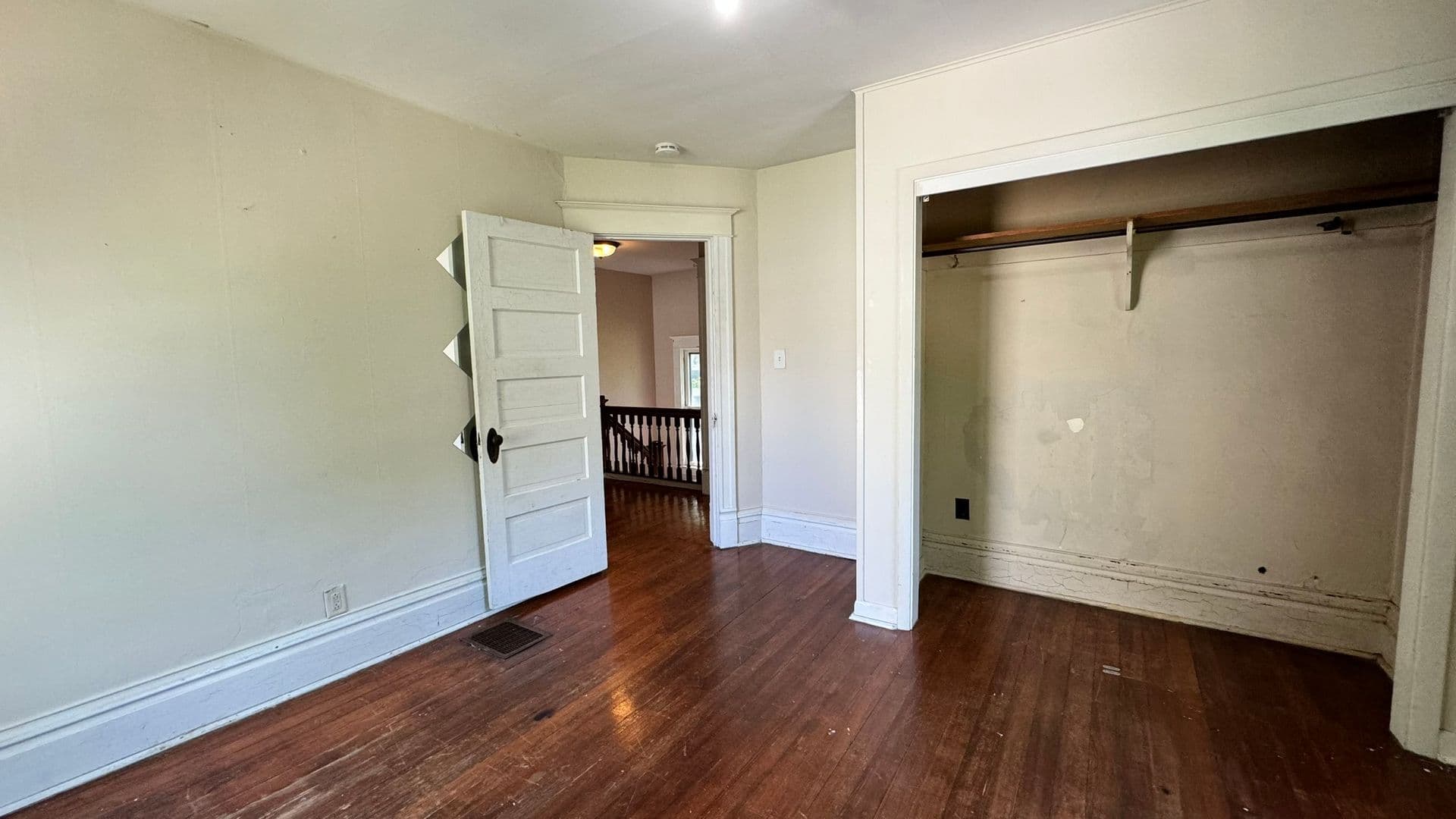Iowa City House: 919 E. Washington Street