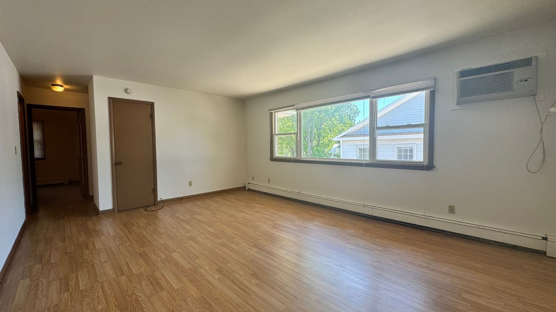 Iowa City Apartment: 614 E. Jefferson Street