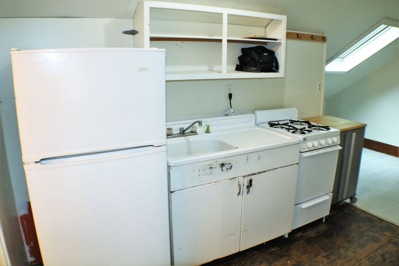 Iowa City Apartment: 608 Ronalds Street