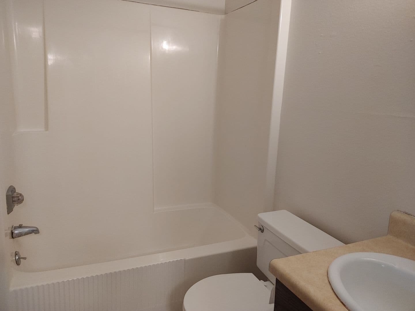 Iowa City Apartment: 415 S. Van Buren Street