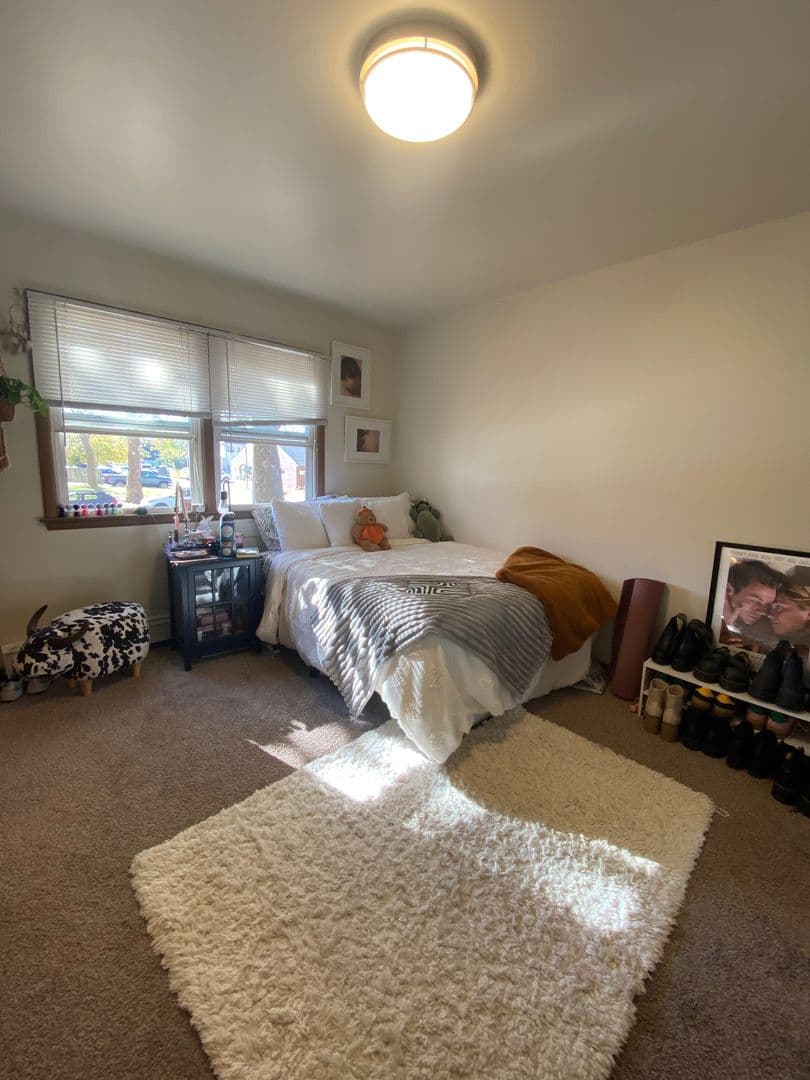 Iowa City Apartment: 614 E. Jefferson Street