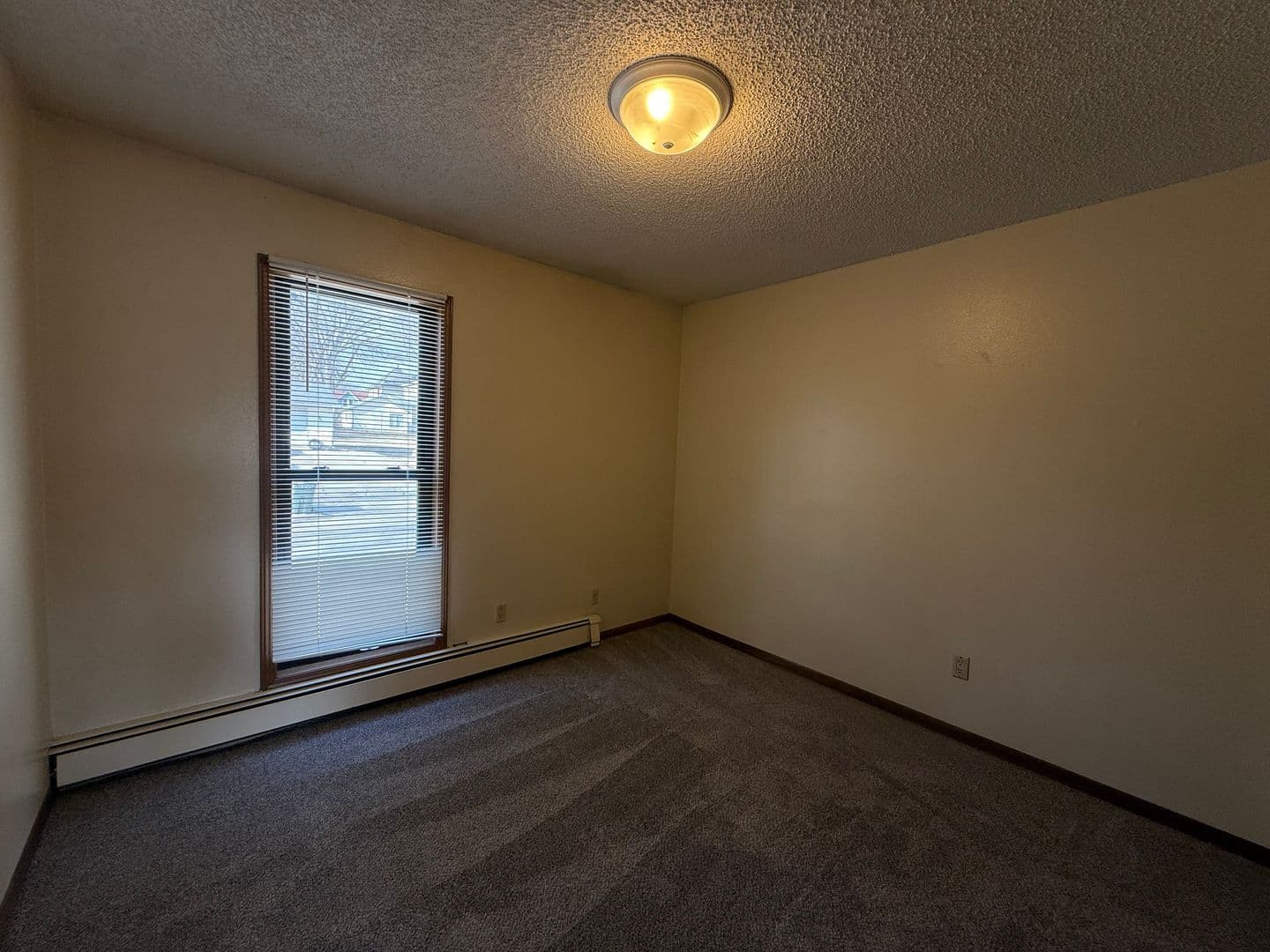 Iowa City Apartment: 840 Maggard Street