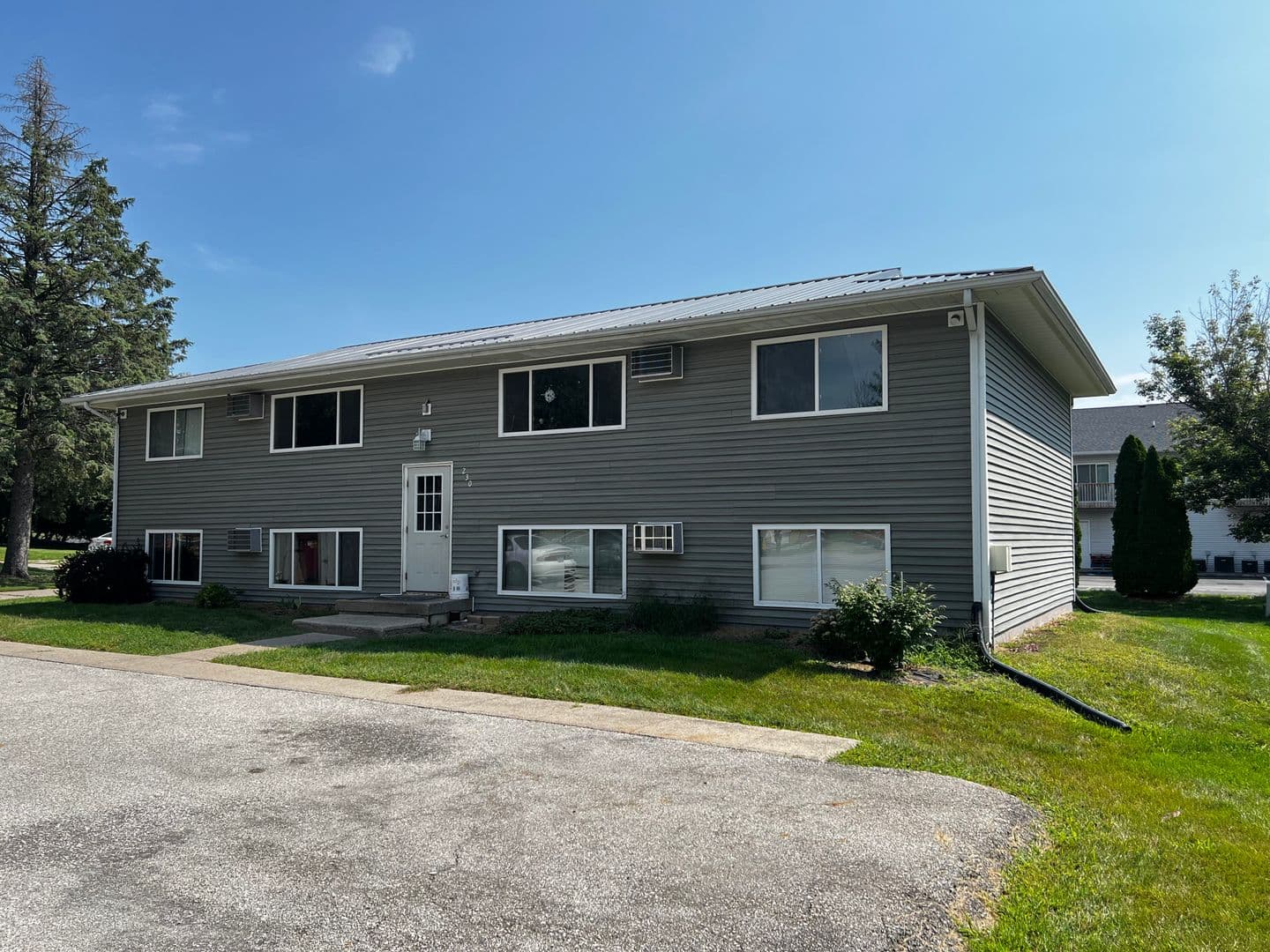 North Liberty Apartment: 230 S. Chestnut Street