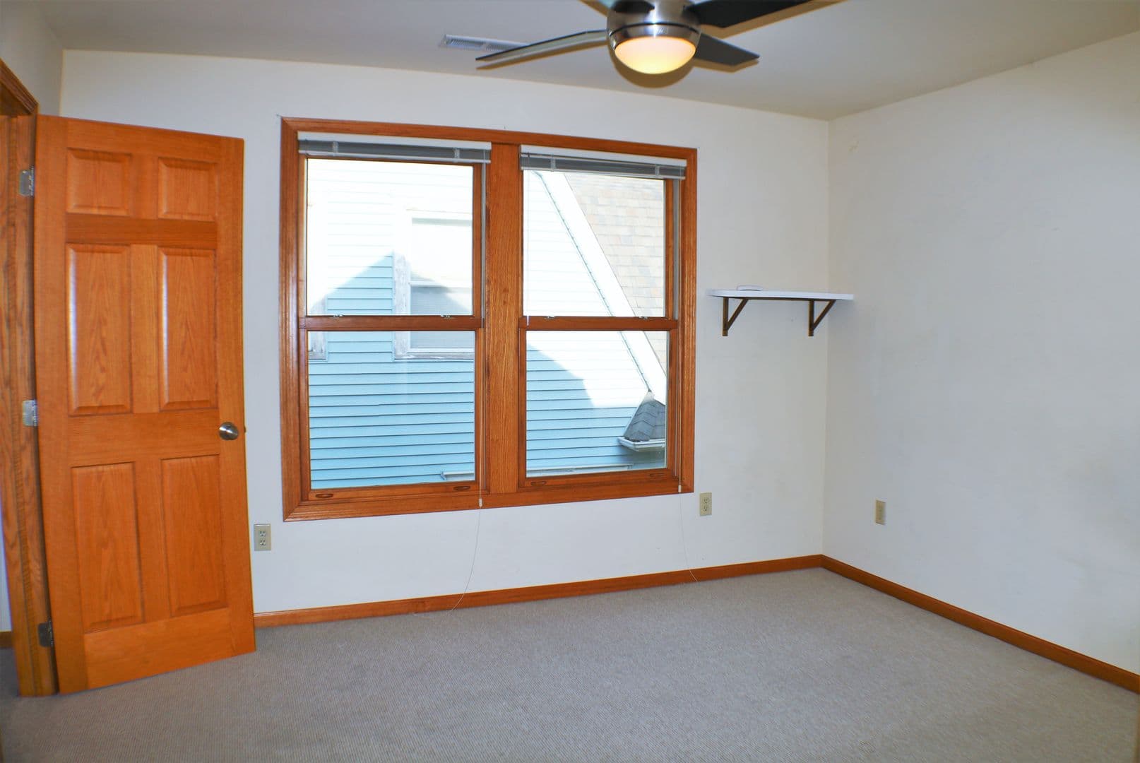 Iowa City House: 819 Iowa Avenue