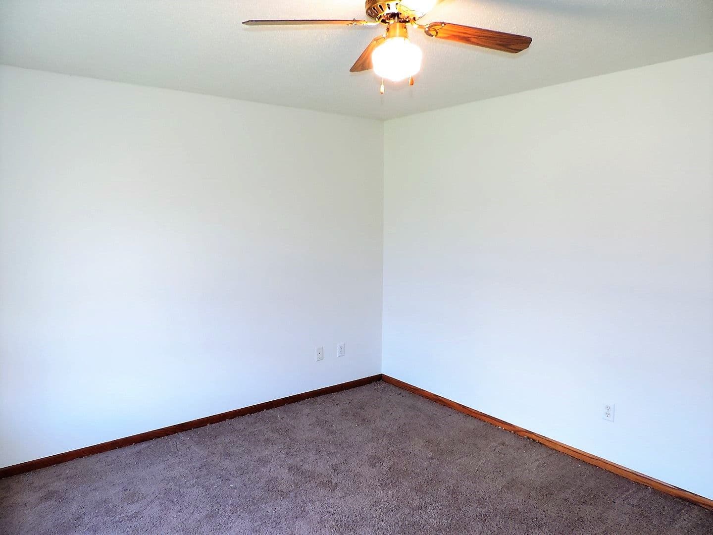 Tiffin House: 530 Iris Avenue