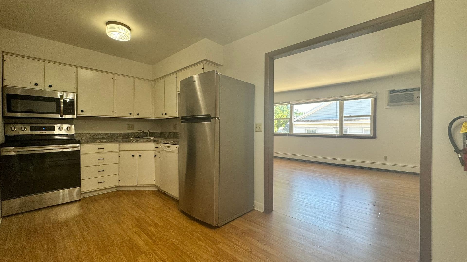 Iowa City Apartment: 614 E. Jefferson Street