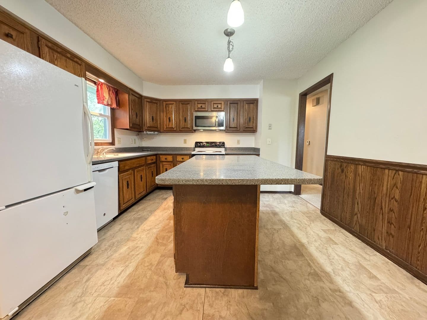 University Heights House: 21 Highland Drive