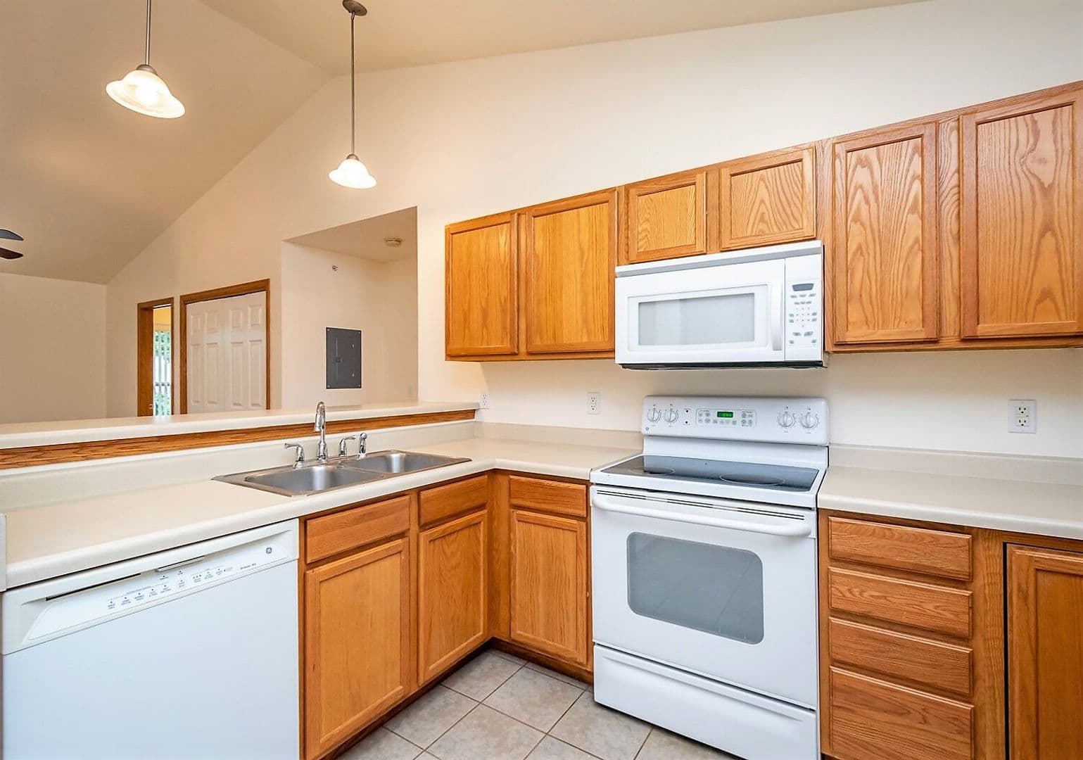 Iowa City House: 14 N. Dodge Street