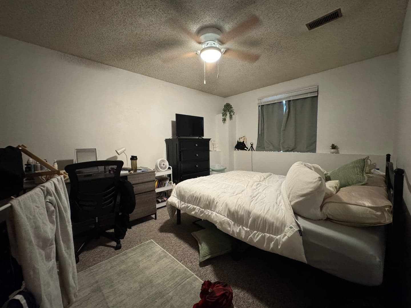 Iowa City Apartment: 631 S. Van Buren Street