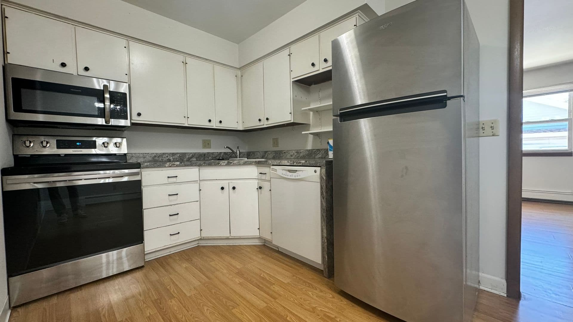Iowa City Apartment: 614 E. Jefferson Street