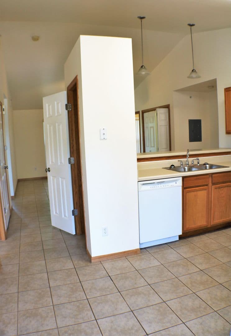Iowa City House: 14 N. Dodge Street