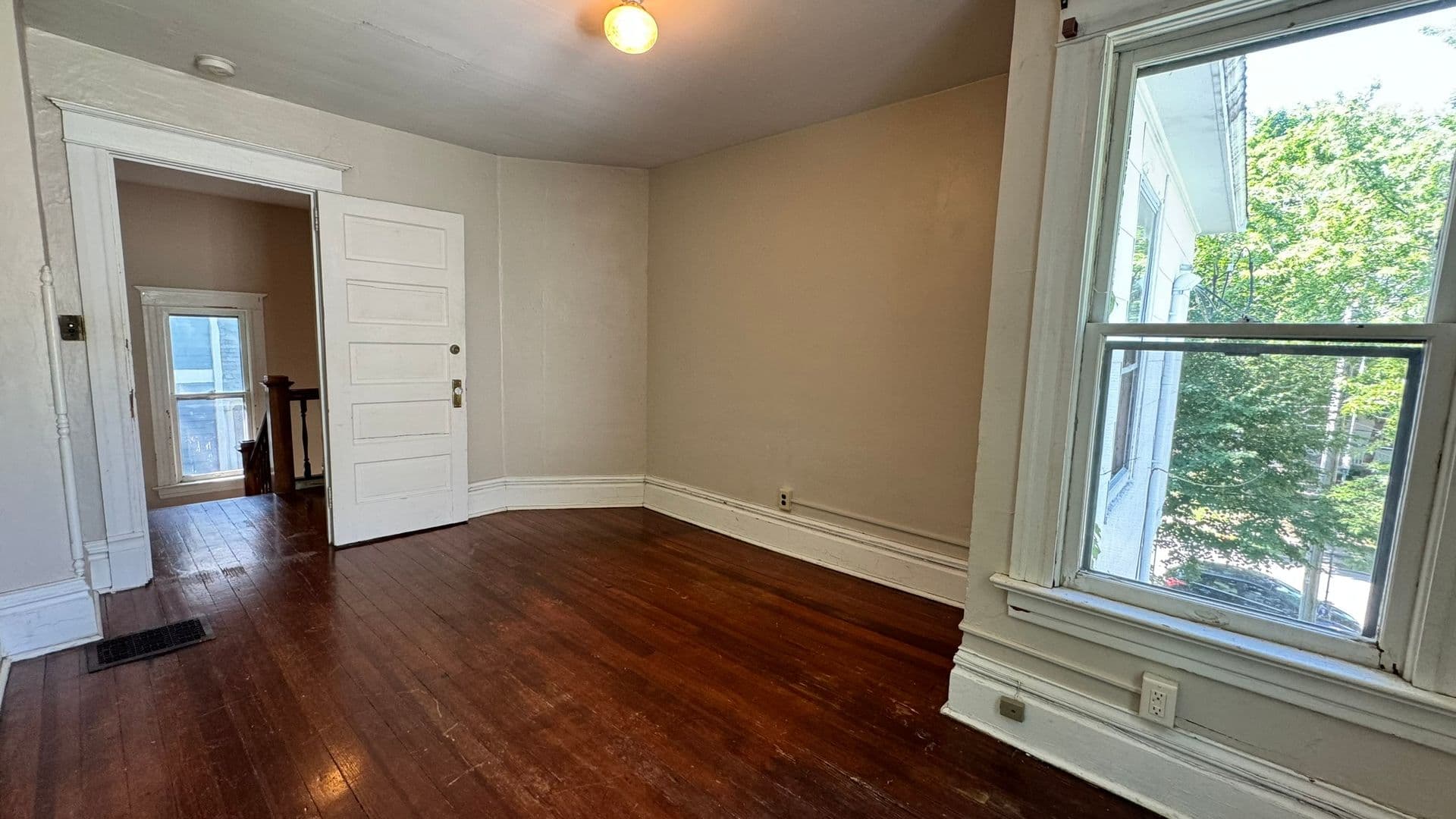 Iowa City House: 919 E. Washington Street