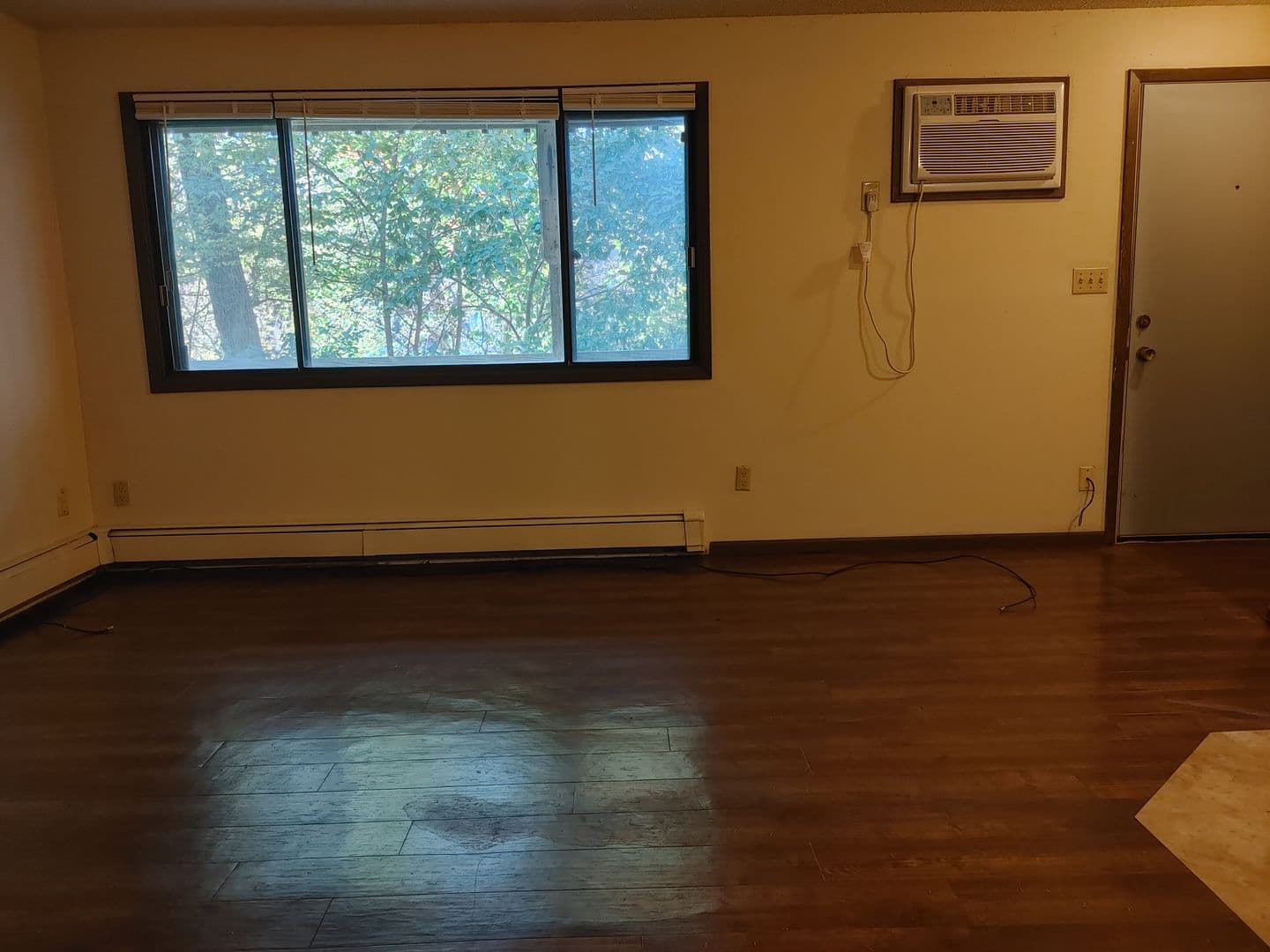 Iowa City Apartment: 415 S. Van Buren Street