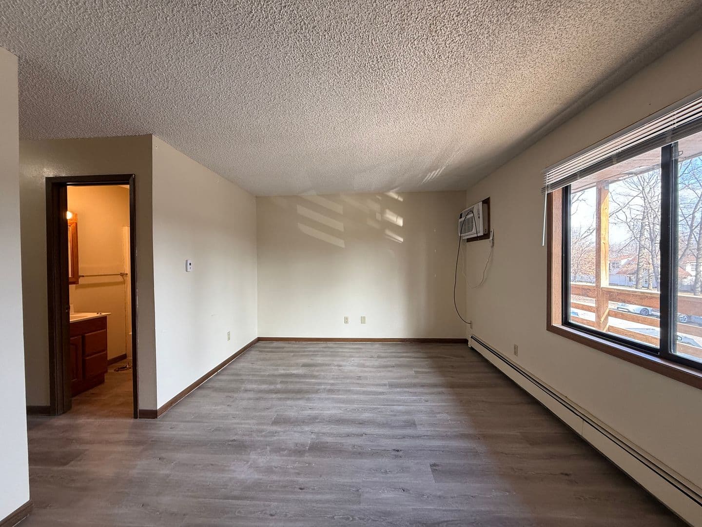 Iowa City Apartment: 840 Maggard Street