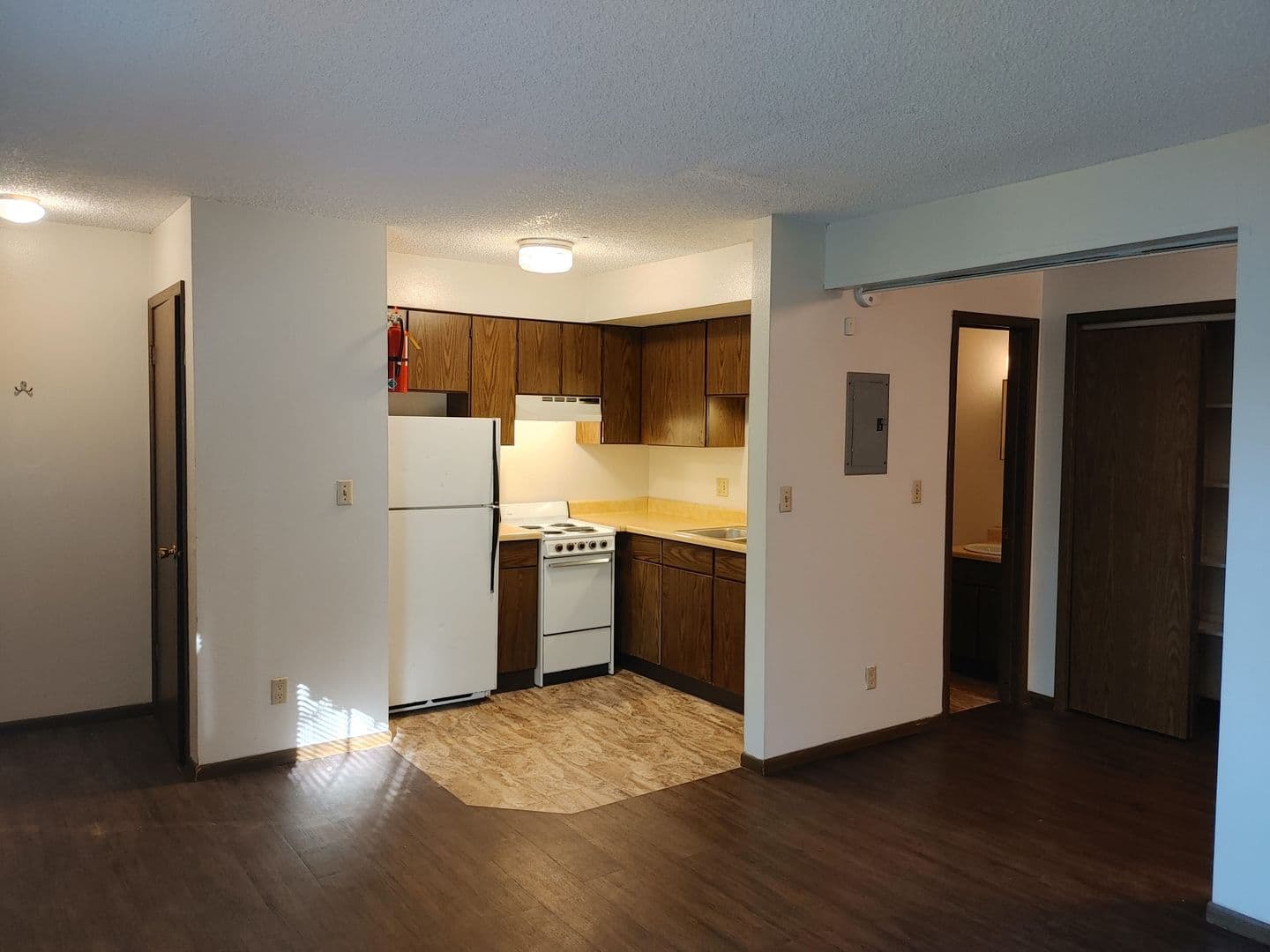Iowa City Apartment: 415 S. Van Buren Street