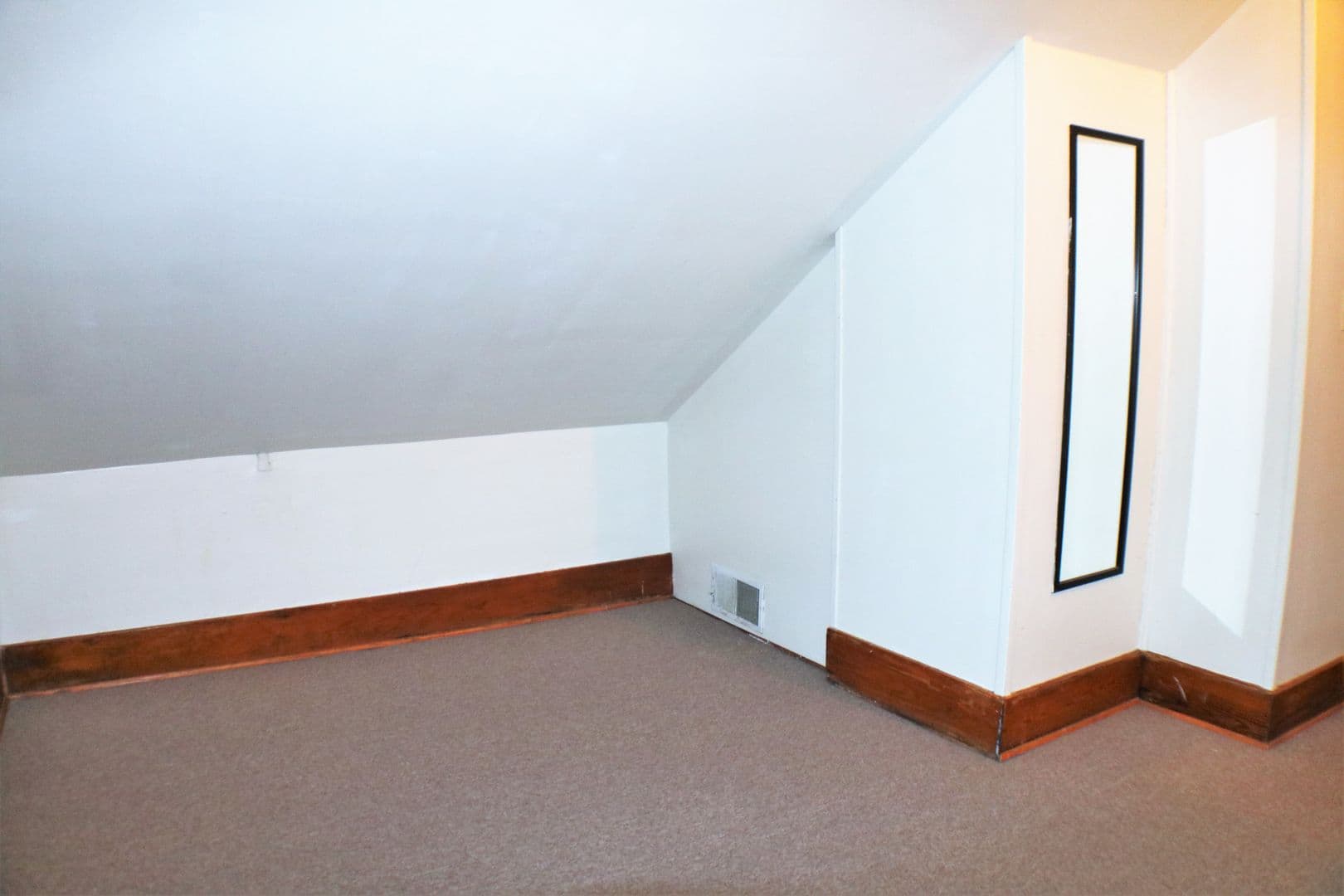 Iowa City Apartment: 608 Ronalds Street