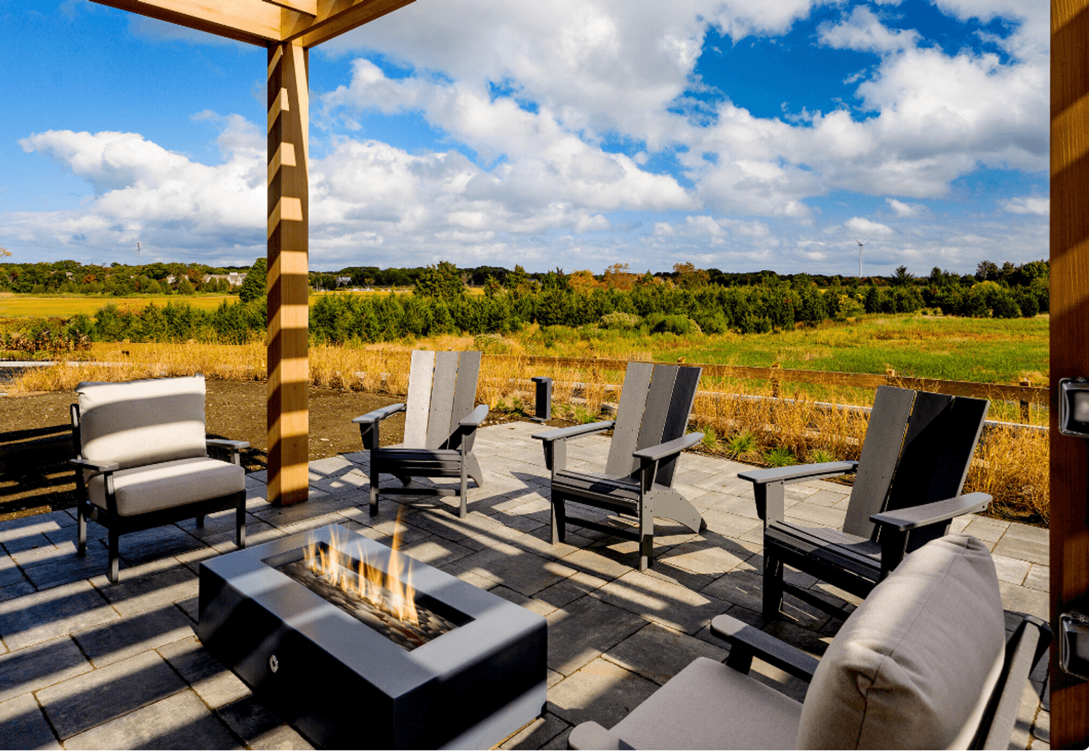 Scituate Apartment: 130 Chief Justice Cushing Highway
