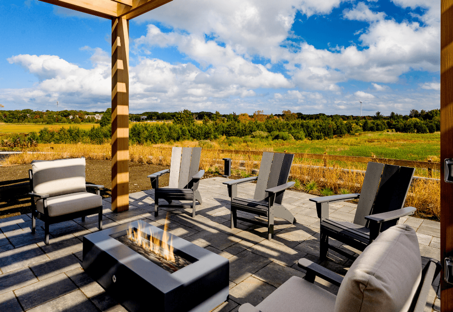 Scituate Apartment: 130 Chief Justice Cushing Highway