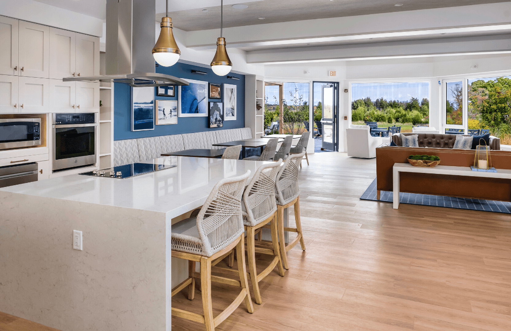 Scituate Apartment: 130 Chief Justice Cushing Highway