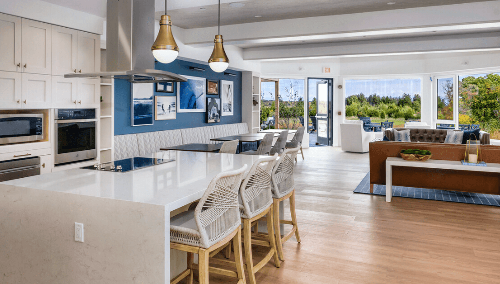 Scituate Apartment: 130 Chief Justice Cushing Highway