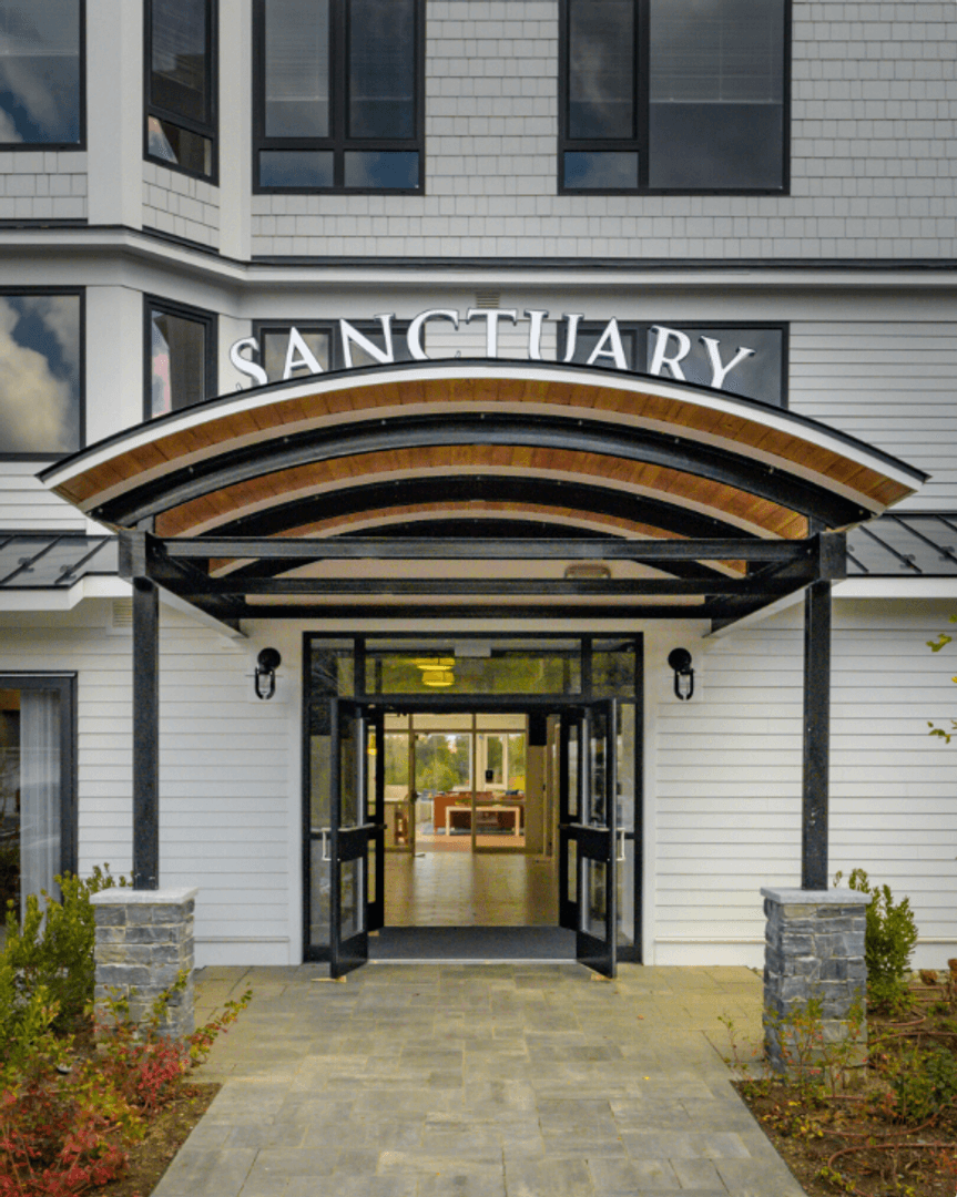 Scituate Apartment: 130 Chief Justice Cushing Highway