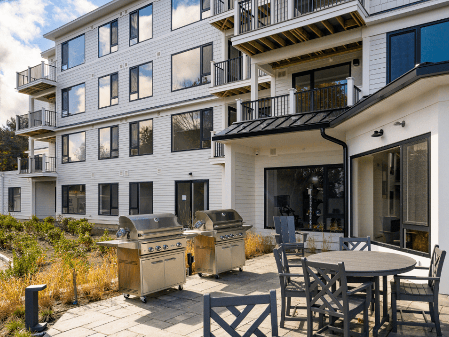 Scituate Apartment: 130 Chief Justice Cushing Highway