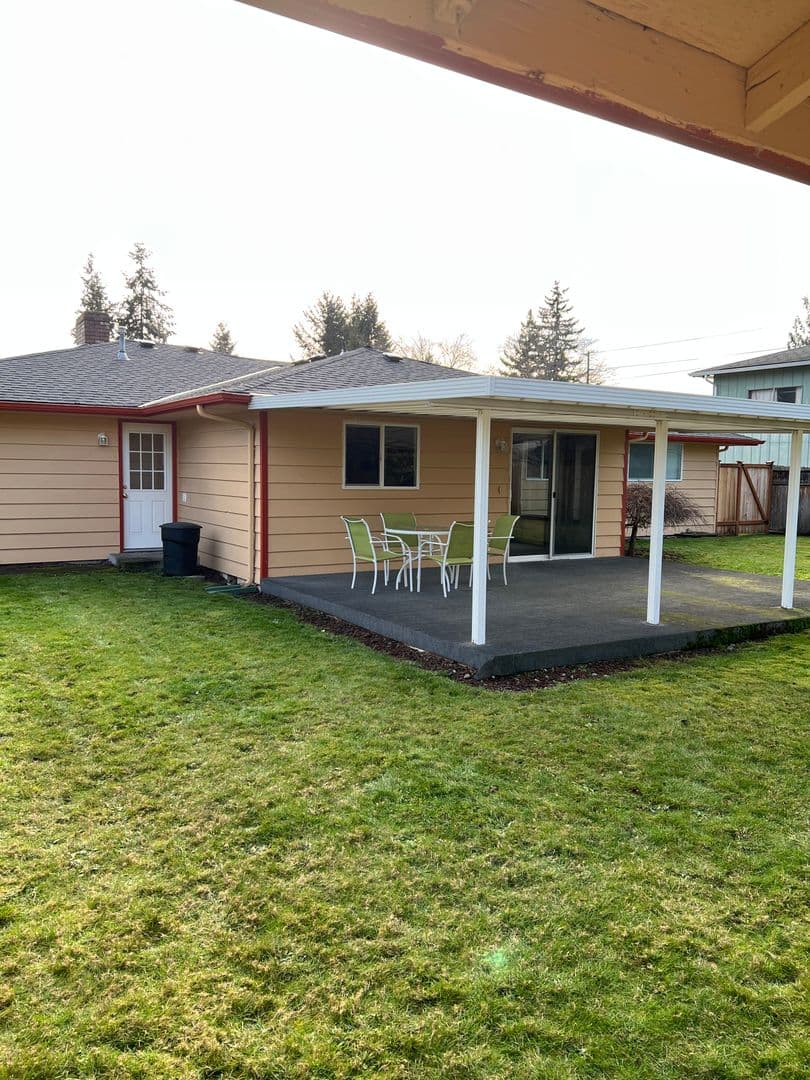 Tacoma Apartment: 115 Tule Lake Rd E