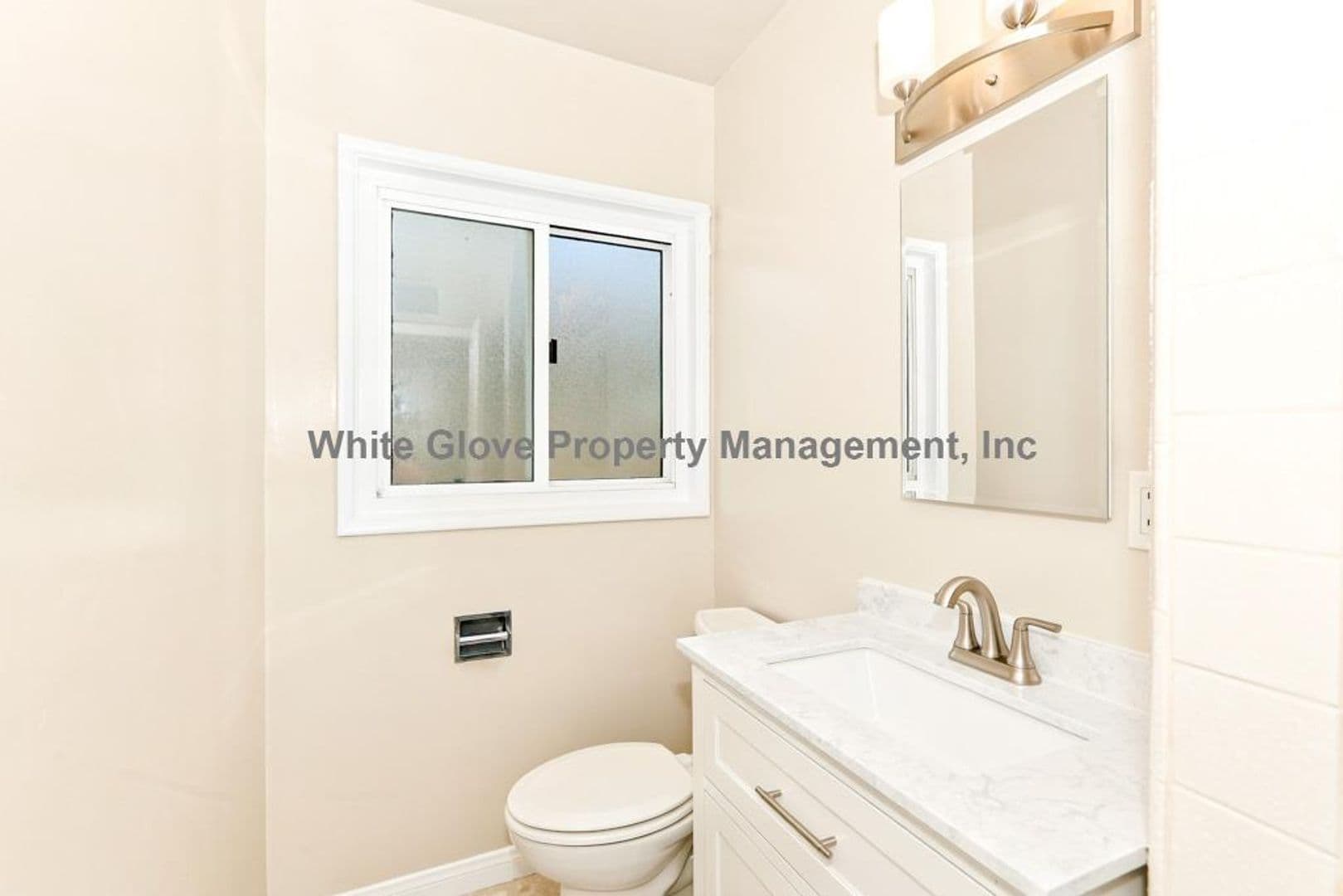 Fullerton House: 1358 W Olive Avenue