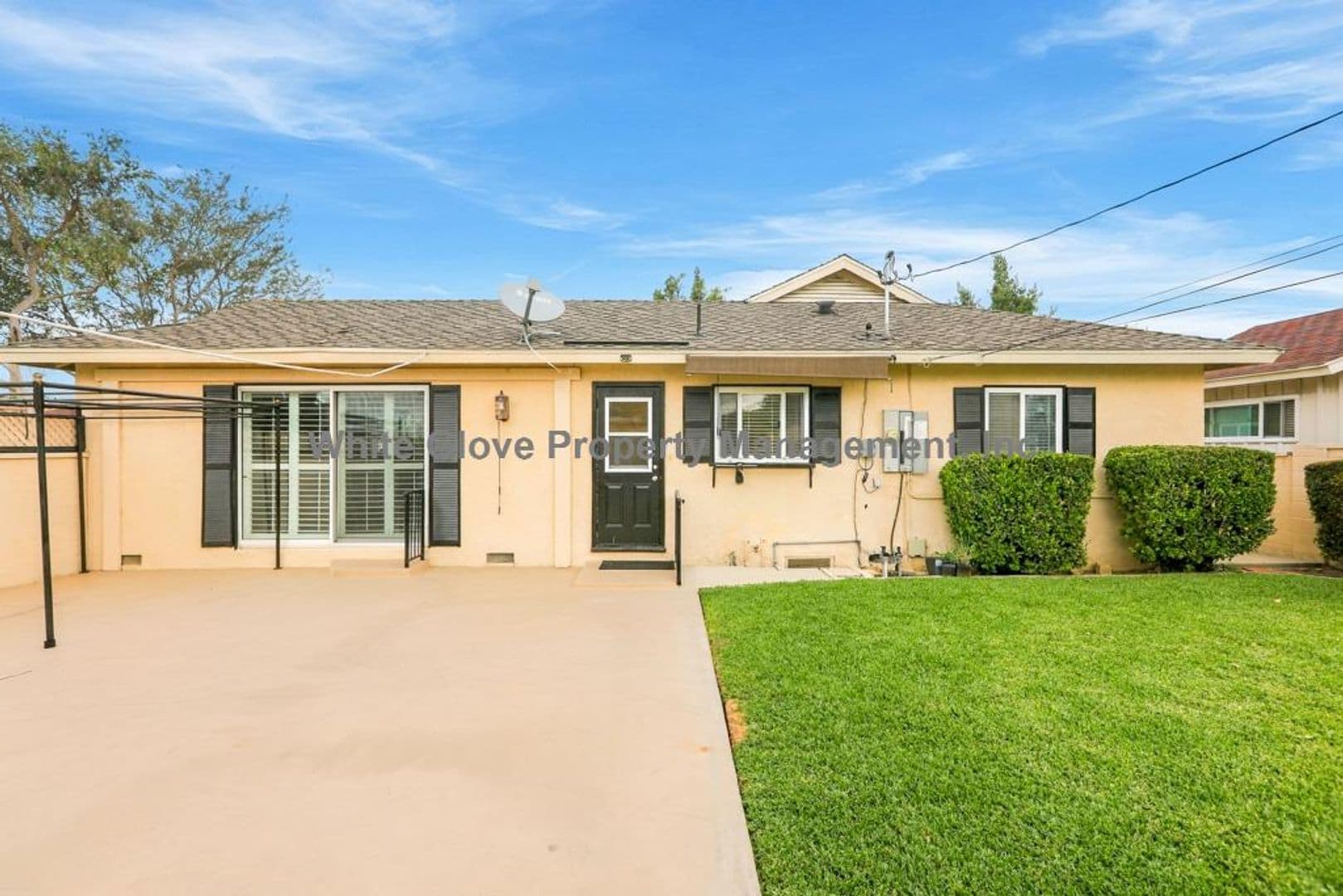 Fullerton House: 1358 W Olive Avenue
