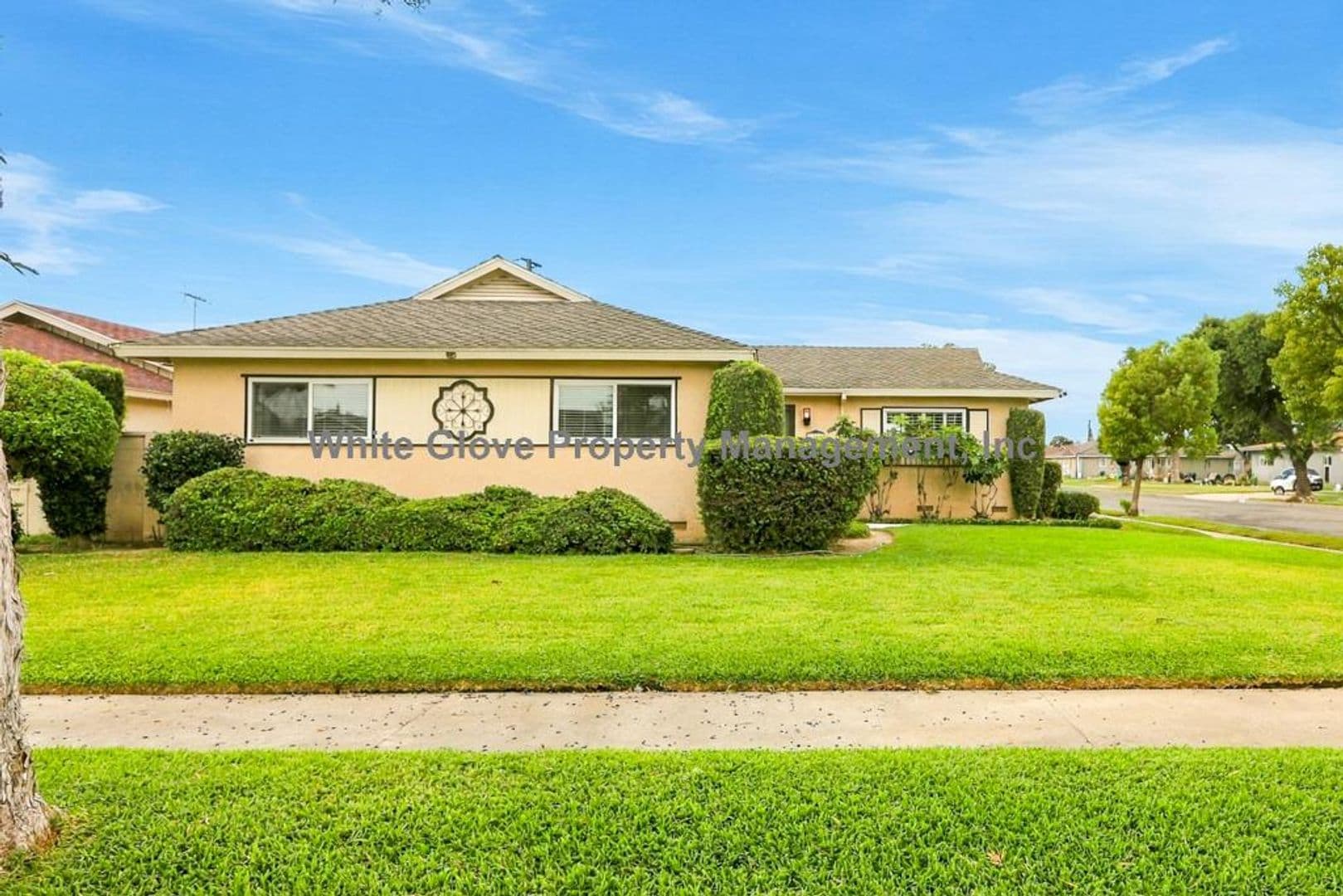 Fullerton House: 1358 W Olive Avenue