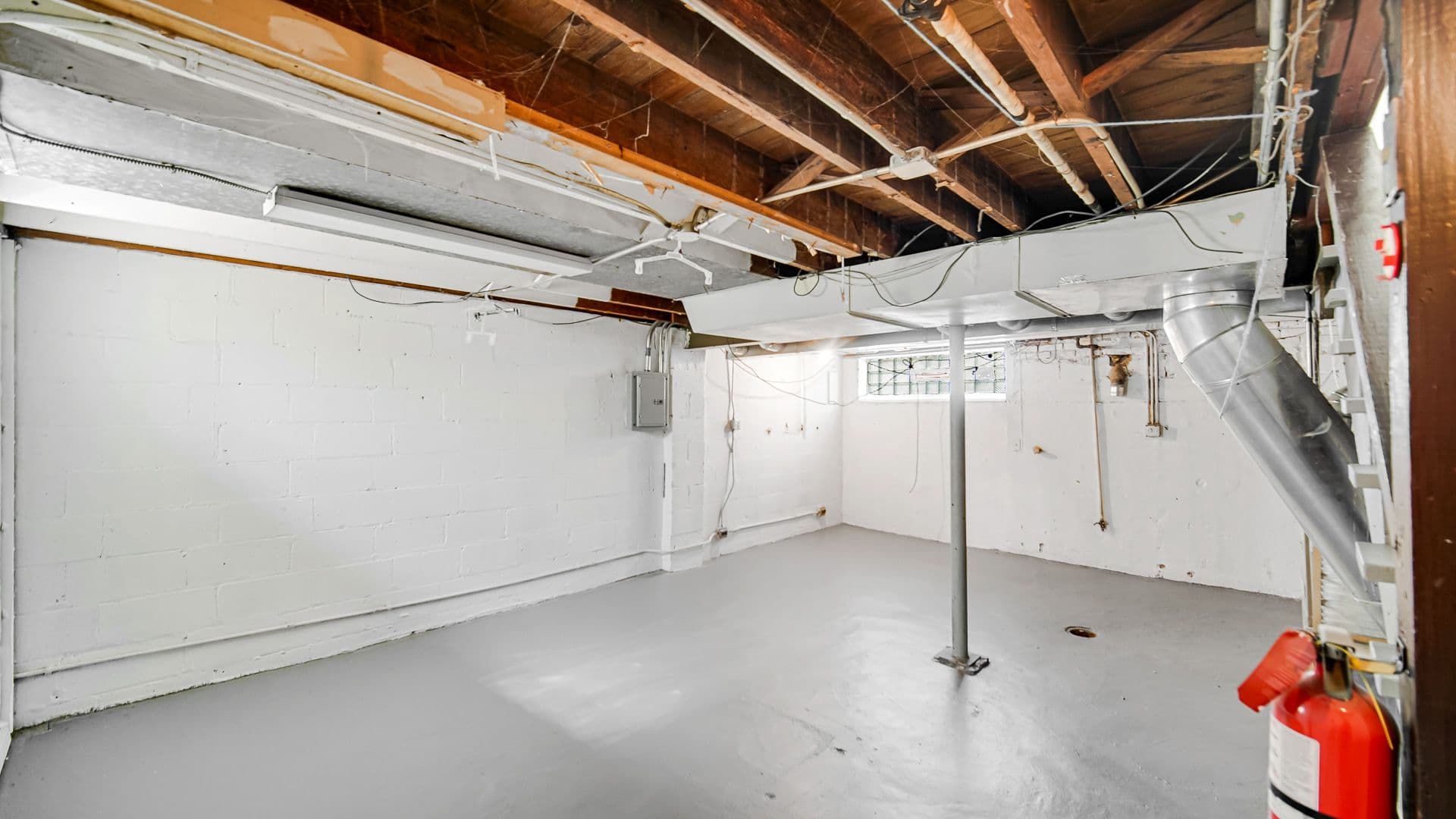 Hammond Apartment: 2229-2243 169th St