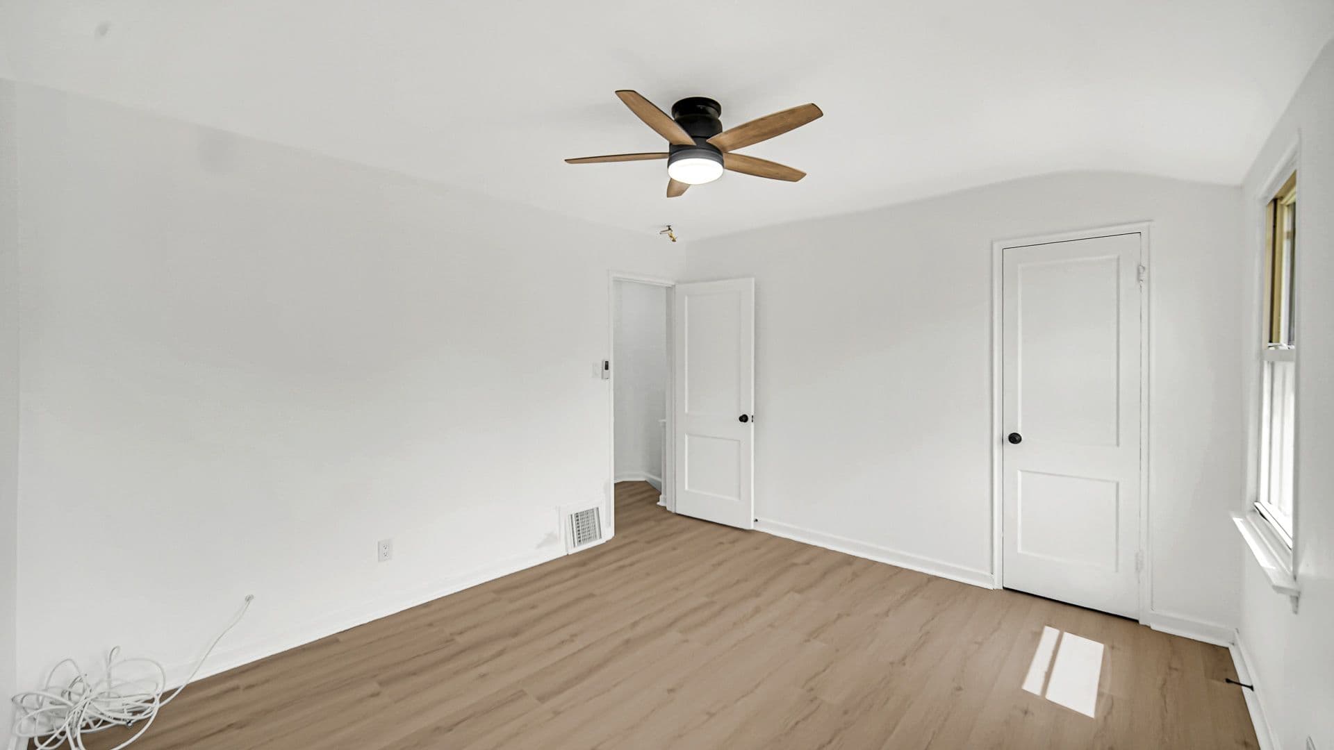 Hammond Apartment: 2229-2243 169th St
